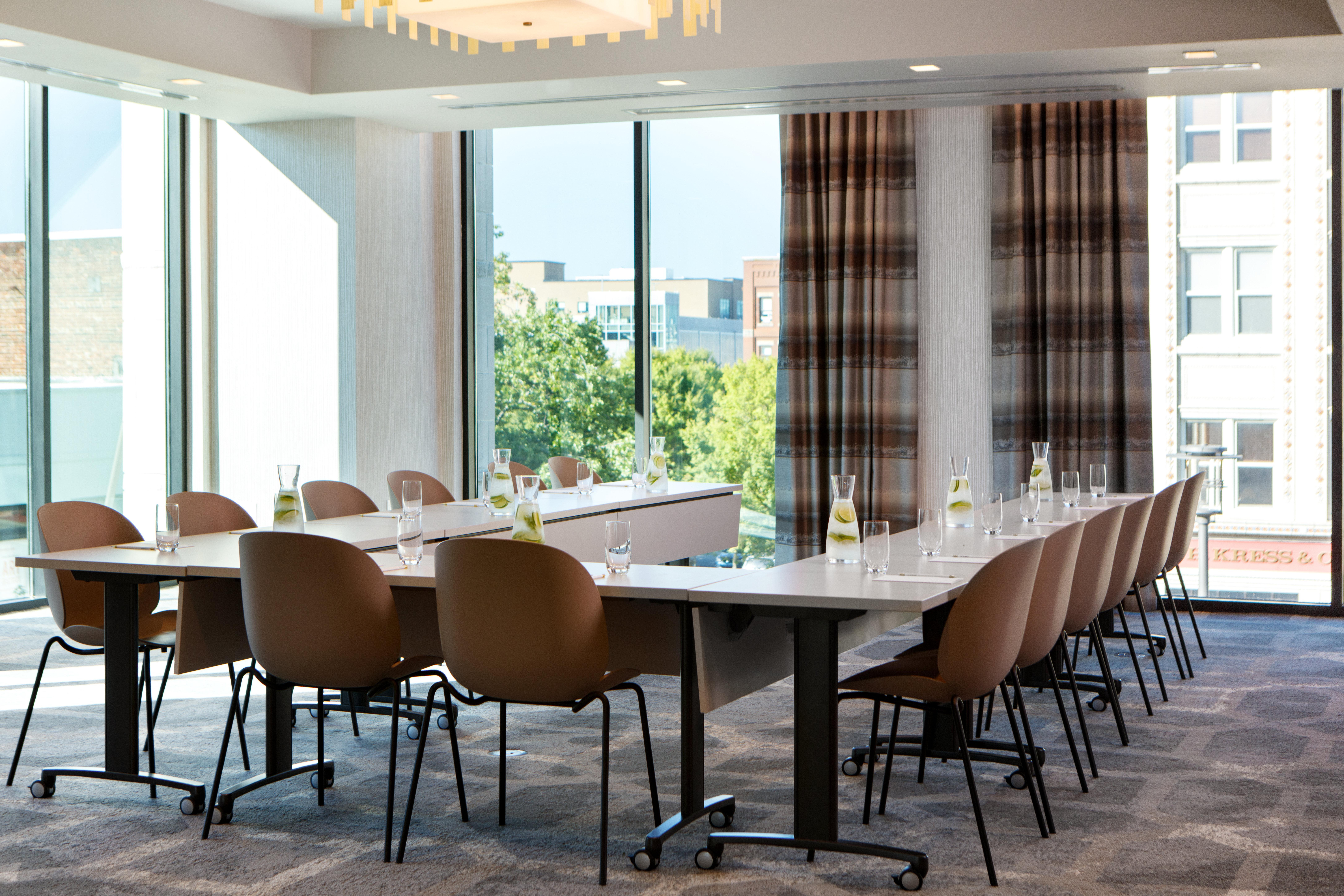 Kimpton Hotel Arras By Ihg Ашвил Екстериор снимка