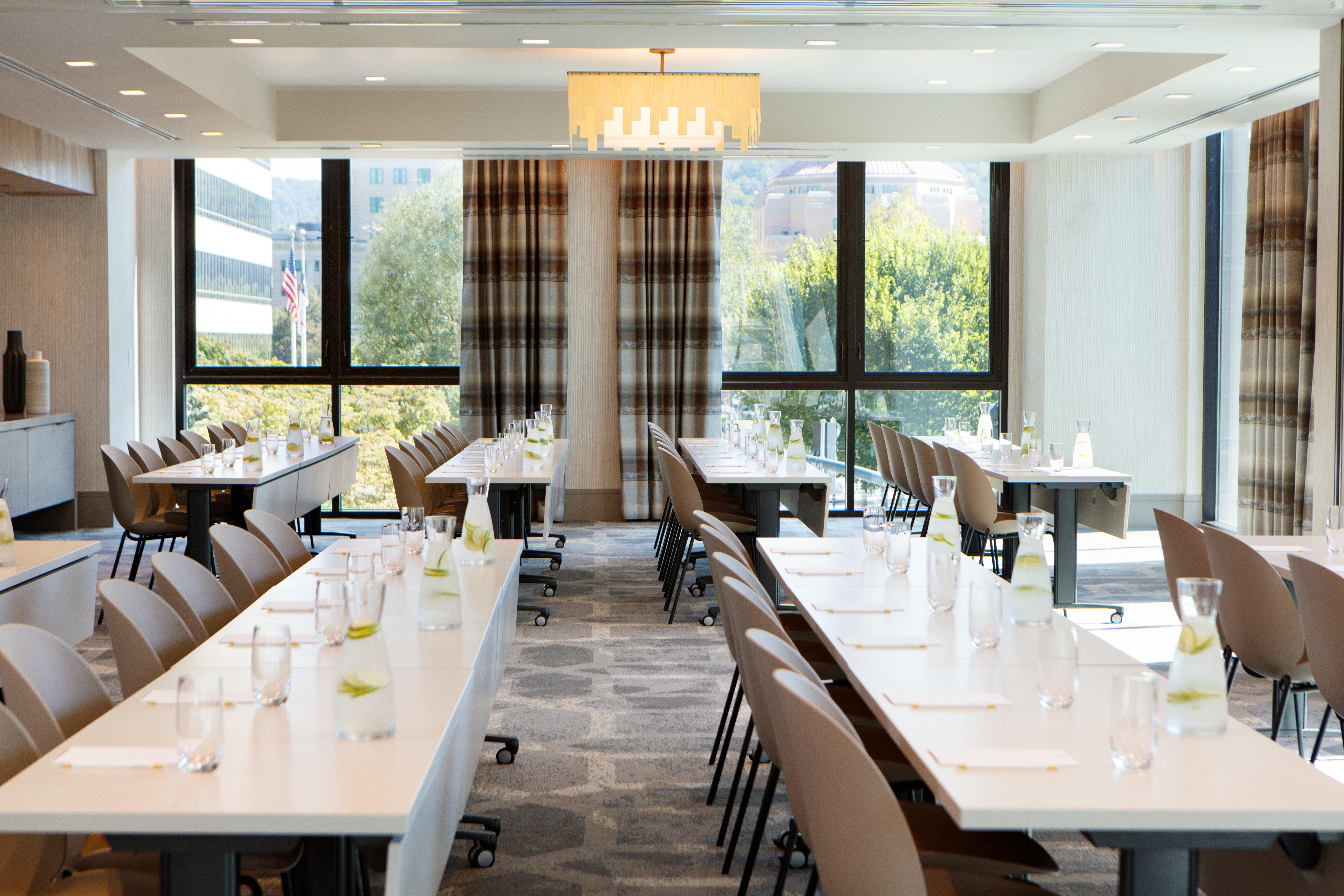 Kimpton Hotel Arras By Ihg Ашвил Екстериор снимка